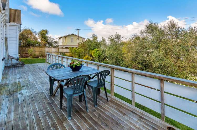 18 Grendon Road Titirangi_14