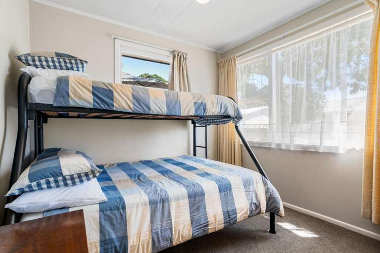 21 Given Grove Pauanui_16