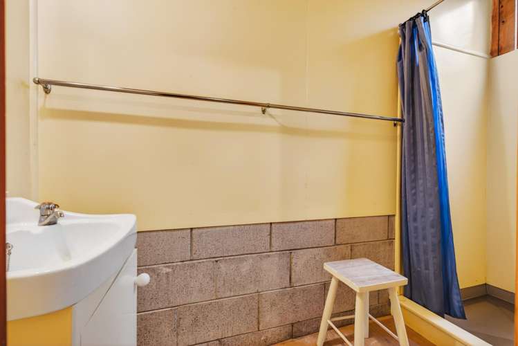 58 Huihui A Wai Street Kuratau_14