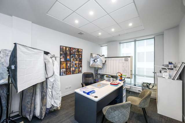 Unit B121/3 Chancery Street Auckland Central_4