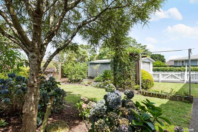 9 Riverpark Crescent Henderson_18