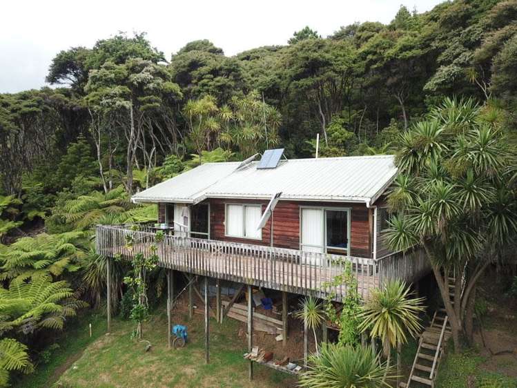 661 Whangaparapara Road_0