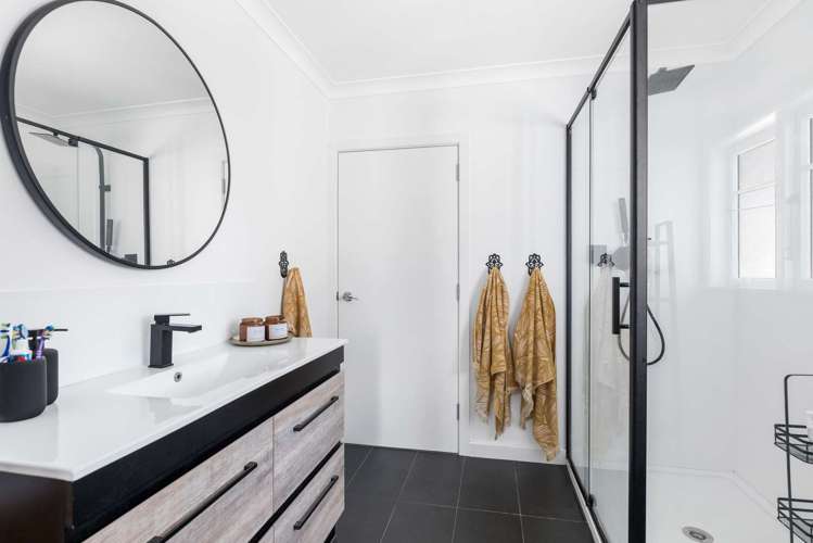 61 Pleasant Road Glen Eden_9