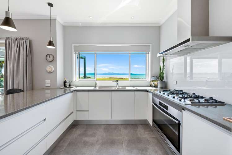 989 East Coast Road Kaiaua_8