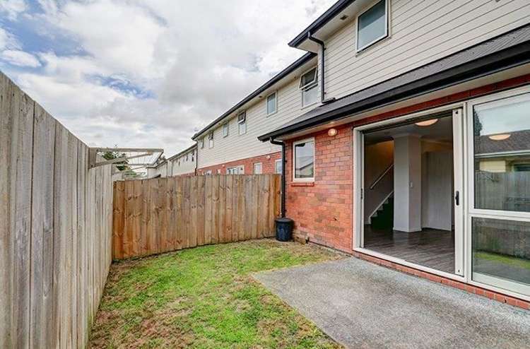 45 Chiefs Court Hamilton East_10