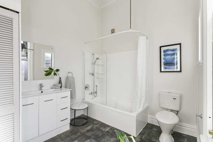 1-2/82A Commissariat Road Mount Wellington_13