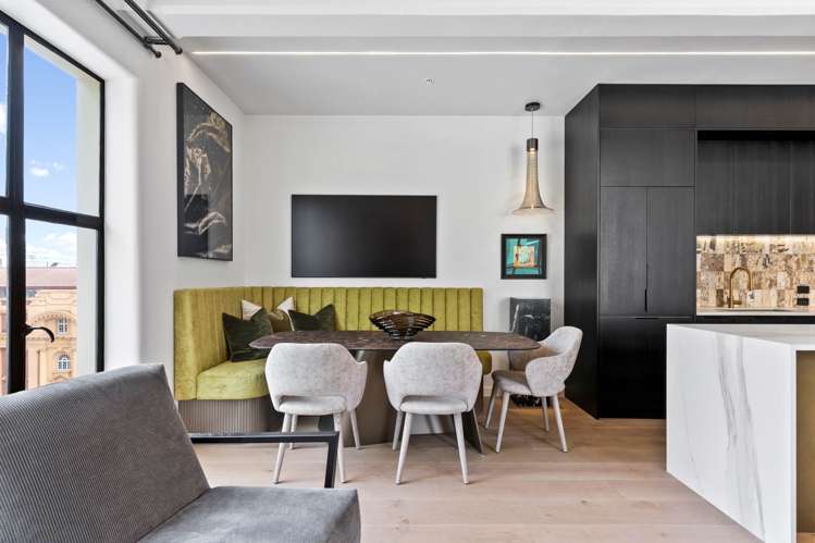 5F/2 Queen Street City Centre_7