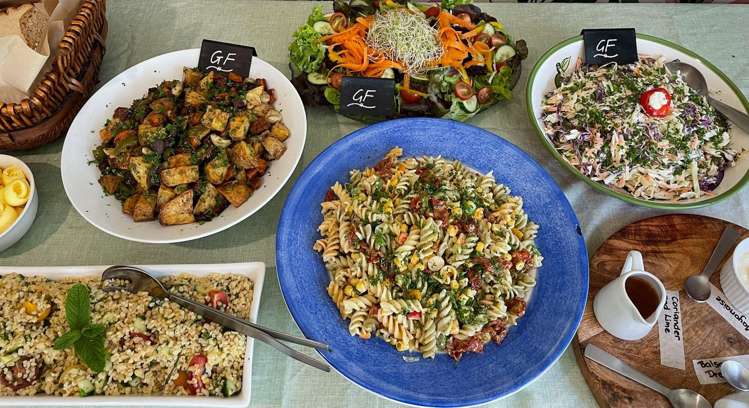 194 Cable Bay Road Hira_14