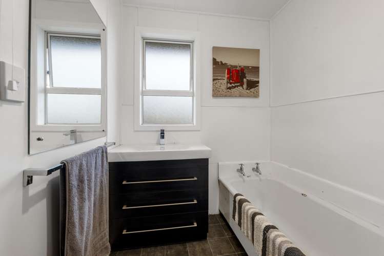 98 Fairfield Road Hawera_19