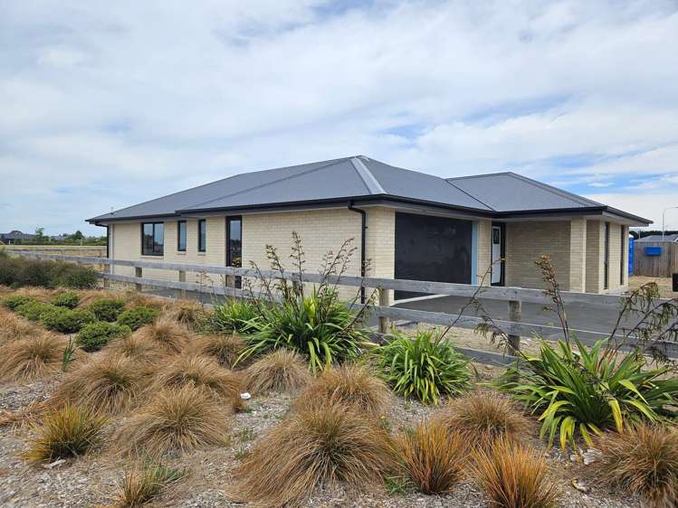 20 Plover Avenue_0