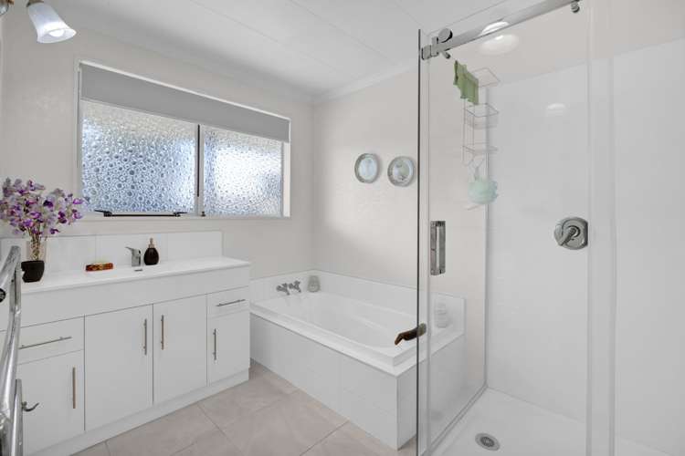 5 Flint Road West Stratford_24