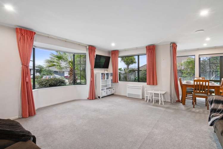 12 Mary Ann Muller Crescent Stoke_8