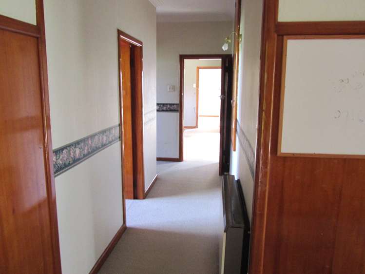 1983 Ohai Clifden Highway Otautau_11