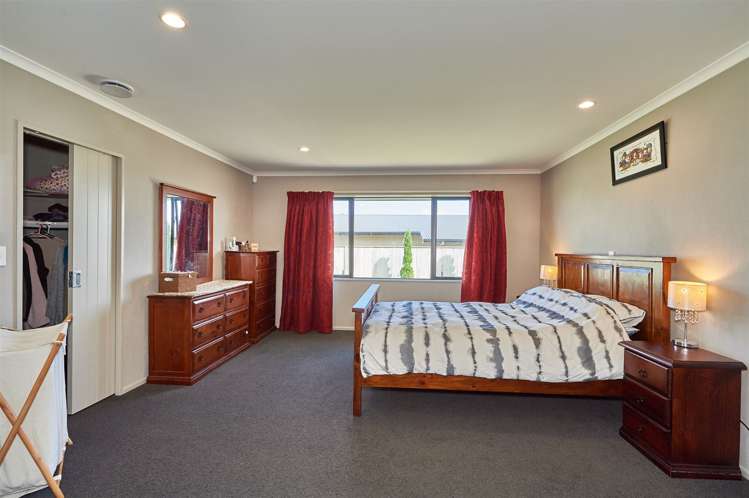 170 Pacific Drive Fitzherbert_11