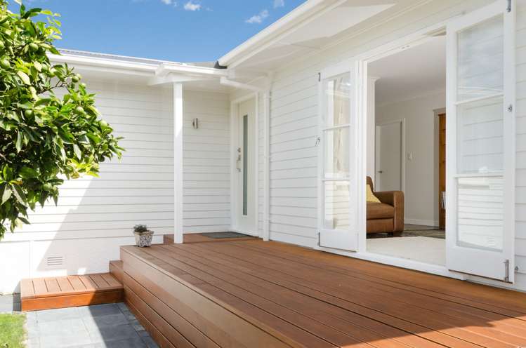 20 Tamariki Avenue Kelston_12