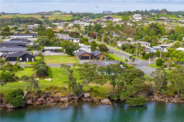 2 William Gilbert Drive Mangawhai Heads_18