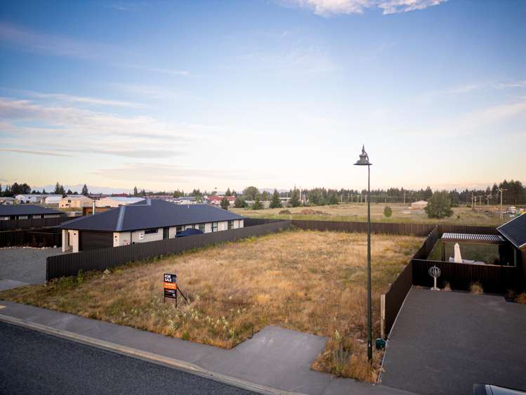 13 Aoraki Crescent_0