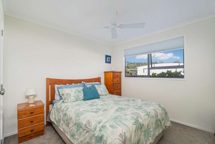 15 Martin Place Cooks Beach_15