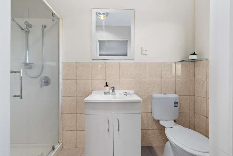 9 Staten Place Mangere_15