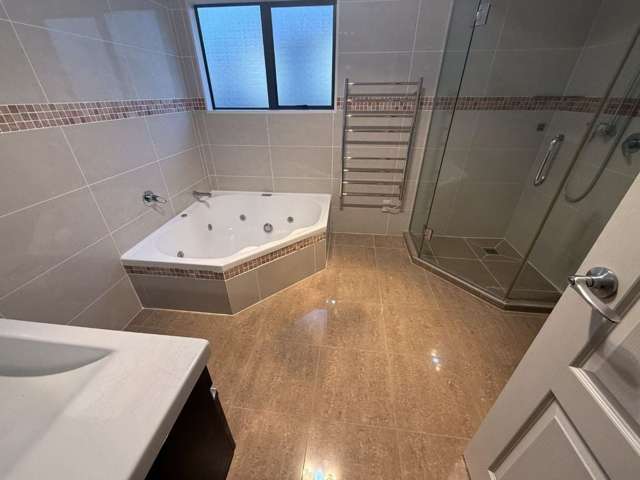 30 Kestev Drive Flat Bush_3