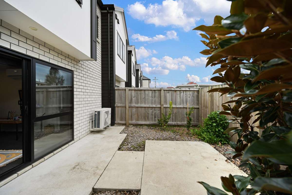 7/12 Charlemont Street_4