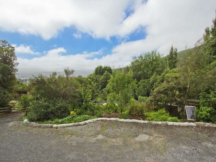 2c Swainson Street Naenae_13