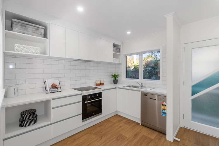 6/377a Sandringham Road_5