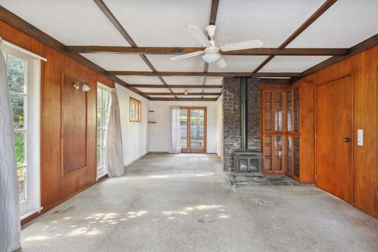 13 Crescent Road East Ostend Waiheke Island Houses for Sale One