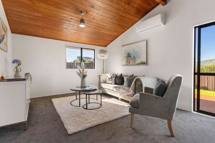 1596b Great North Road_3