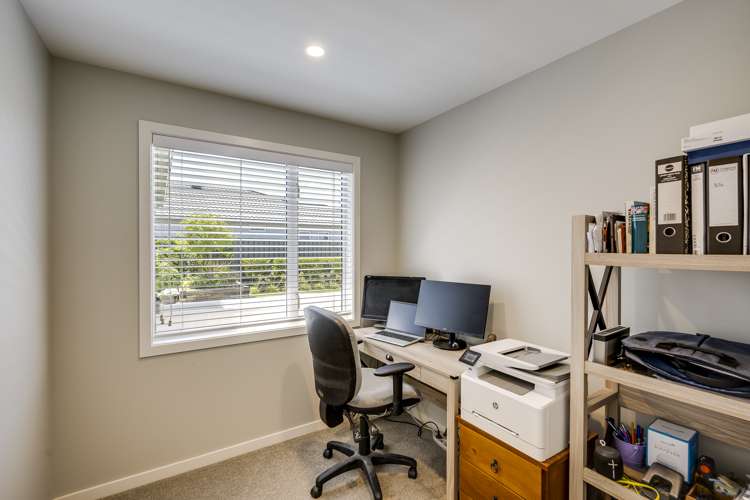 6 Pelorus Avenue Poraiti_13