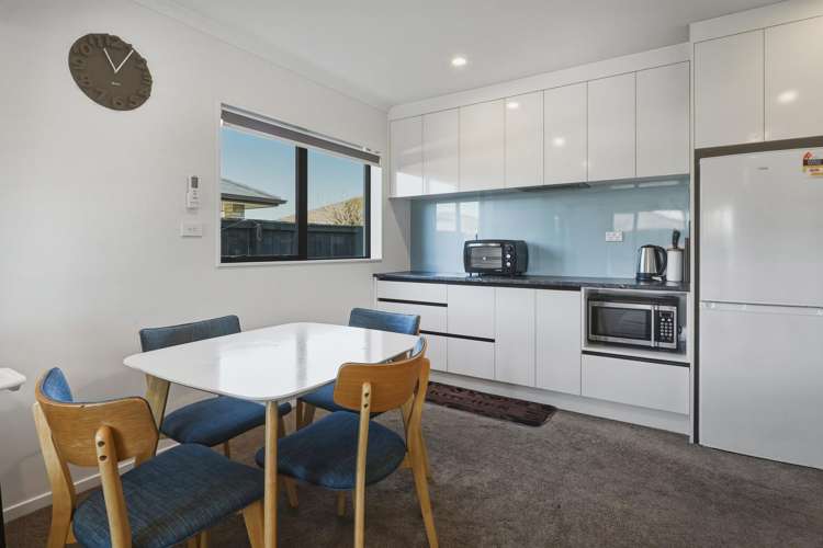 20 Carroll Place Owhata_29