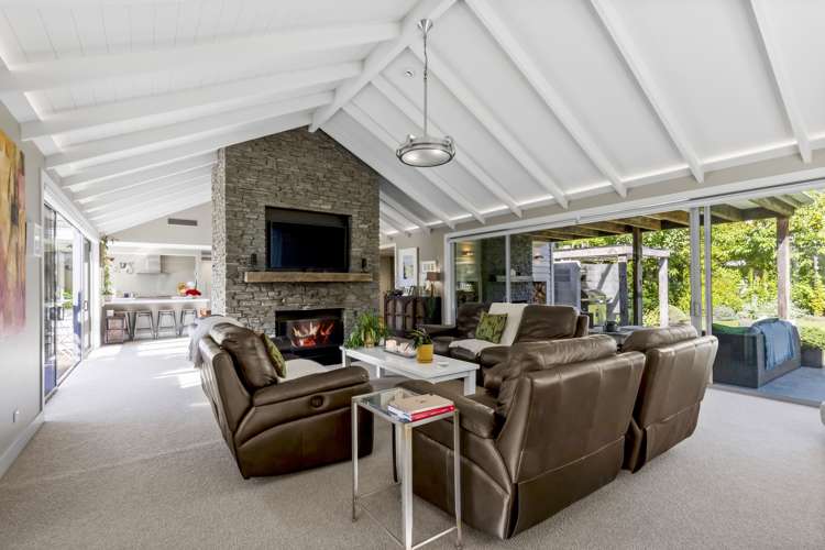 32 Amber Close Arthurs Point_13