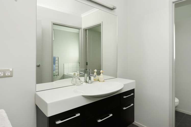 23 Woodstock Place Stoke_12