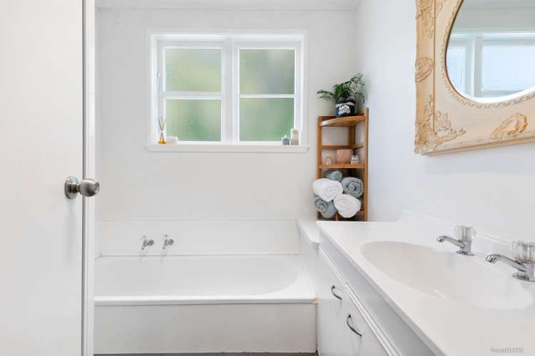 279a Henderson Valley Road Henderson_8