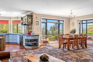 372 Gressons Road_4
