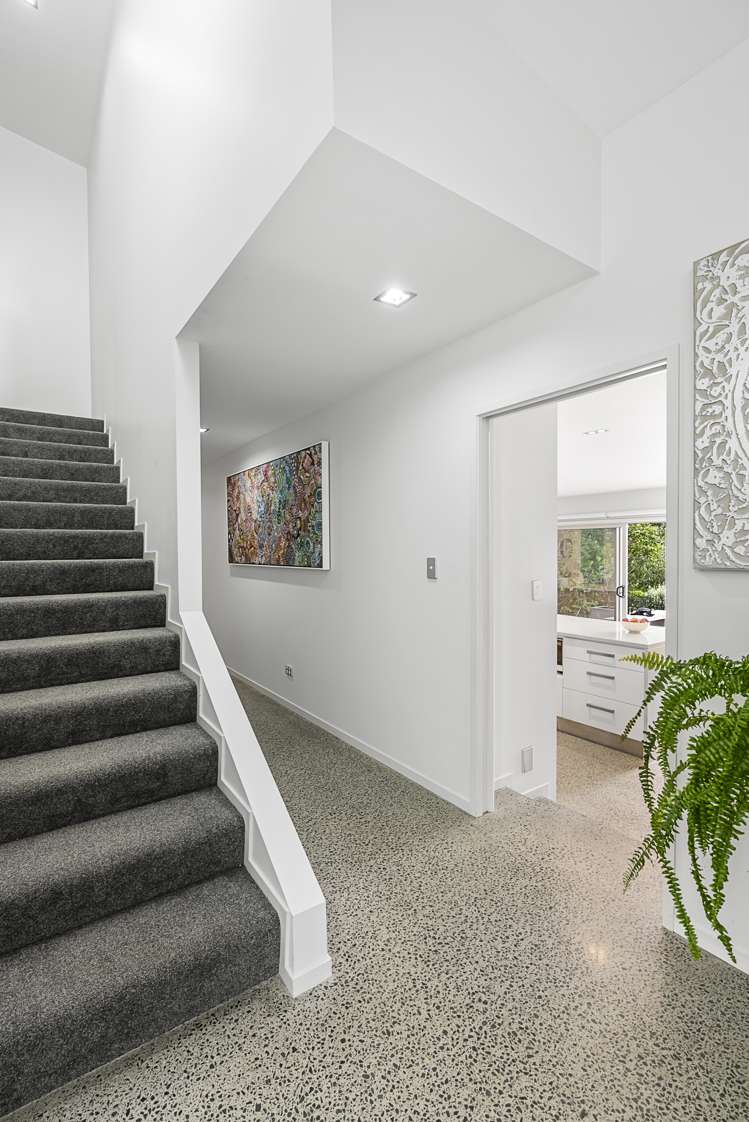 3 Dressage Lane Greenhithe_15