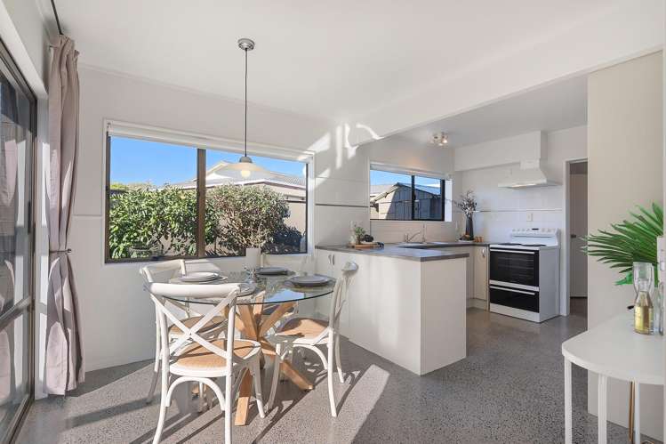 15B Galloway Crescent Farm Cove_2