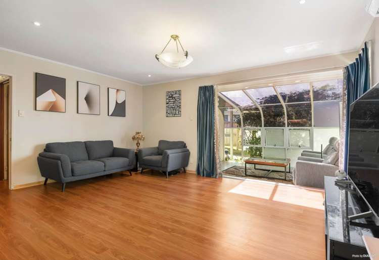 3 McHardy Place 10878_4