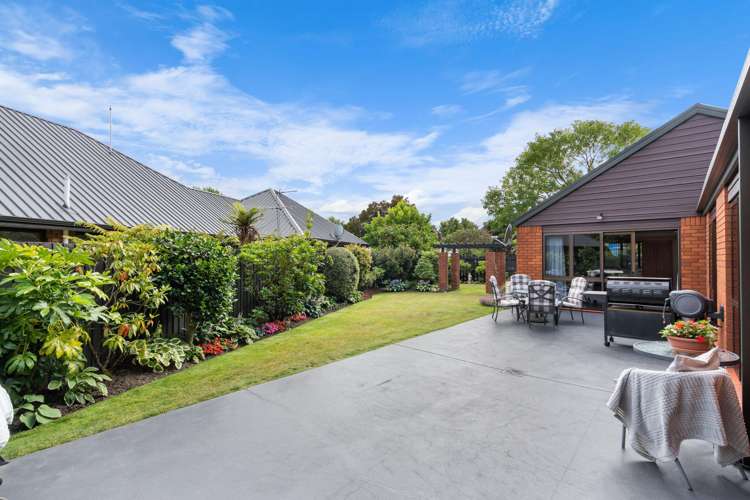 14 Brockhall Lane Avonhead_24