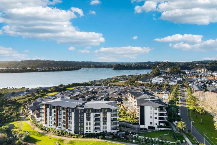 8 Jack Seabrook Road Hobsonville_14