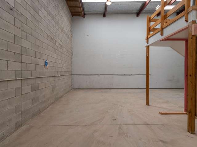 2 / 4 Kellow Place Wiri_3