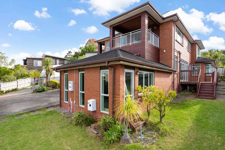 61 Medallion Drive Oteha_17