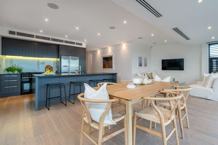 25 Seaview Road Castor Bay_8