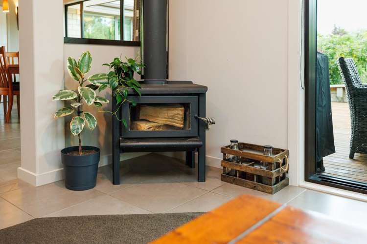 54 Henaghans Road Kelvin Grove_11