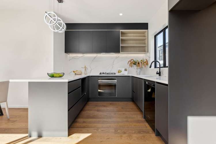 106 Aranui Road Mt Wellington_12
