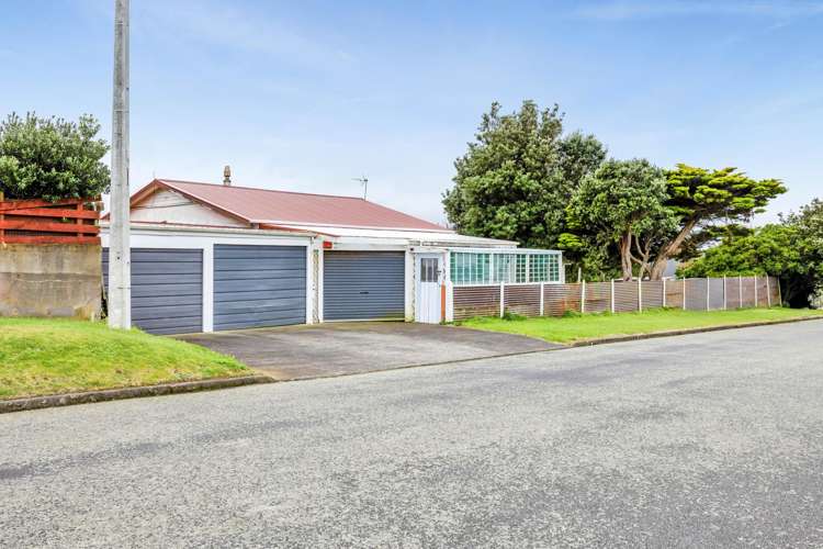 32 Norfolk Street Patea_11