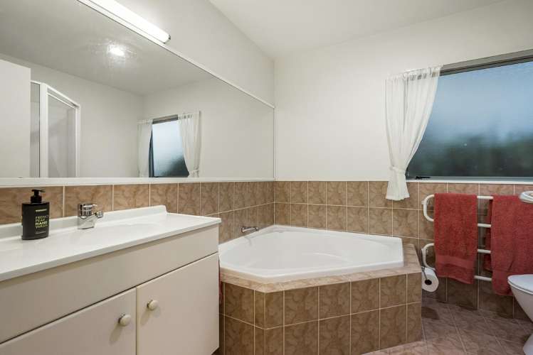 1/20 Tui Glen Road Birkenhead_15
