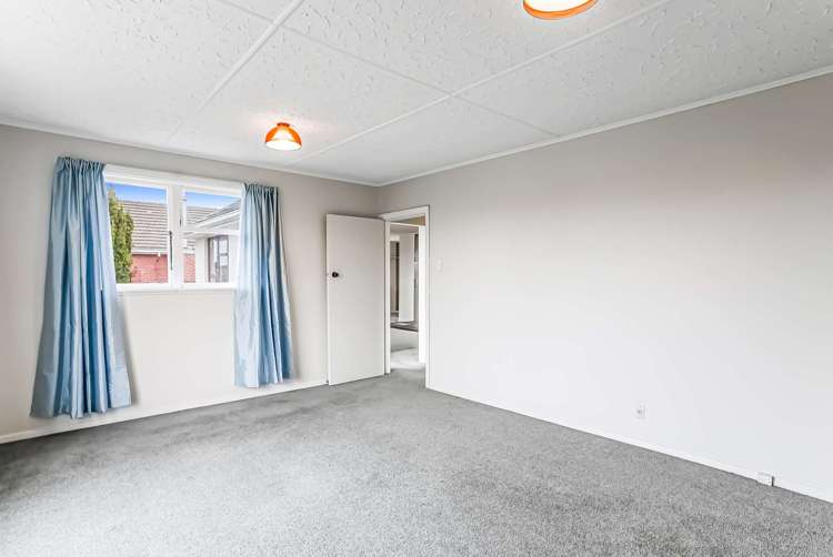 6 Portchester Street Aranui_16