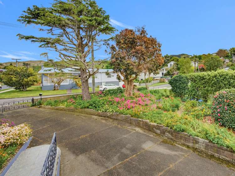 2 Magdalen Street Tawa_24