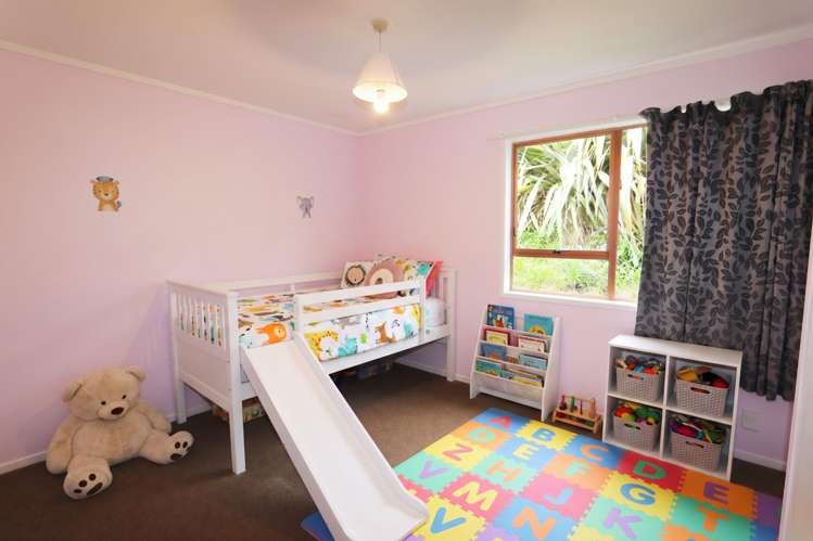 4 Woontons Lane Titirangi_6